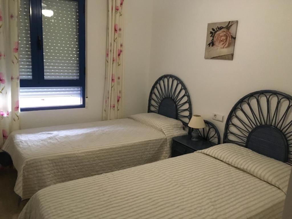2-Bedroom And Living Room Apartment Near Campoamor Beach Exterior photo
