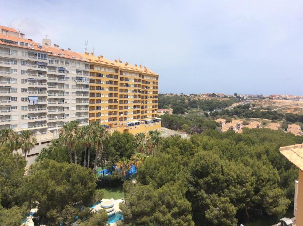 2-Bedroom And Living Room Apartment Near Campoamor Beach Exterior photo